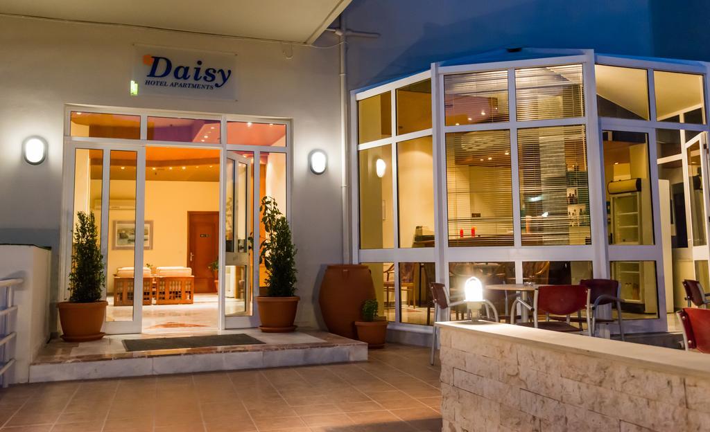Daisy Hotel Apartments 레팀노 외부 사진
