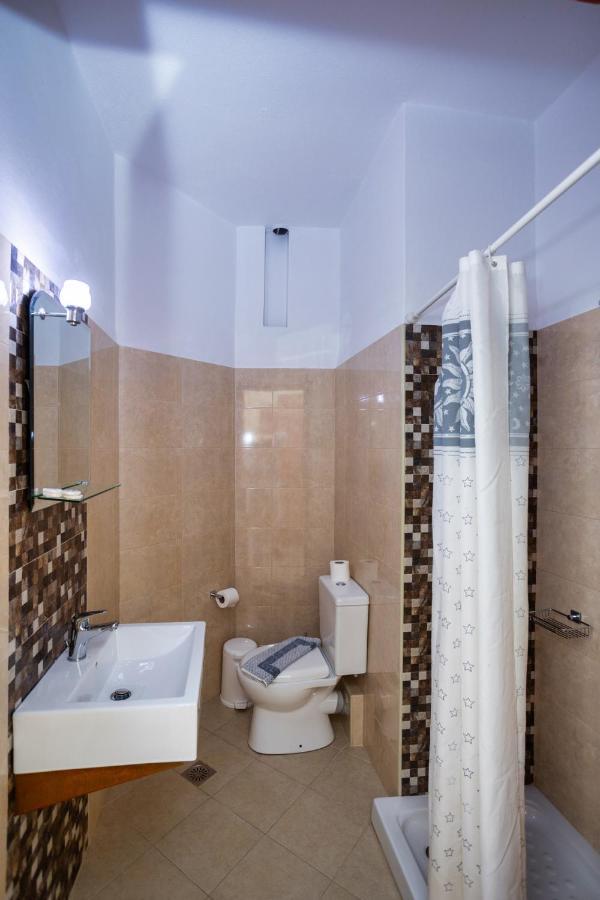 Daisy Hotel Apartments 레팀노 외부 사진