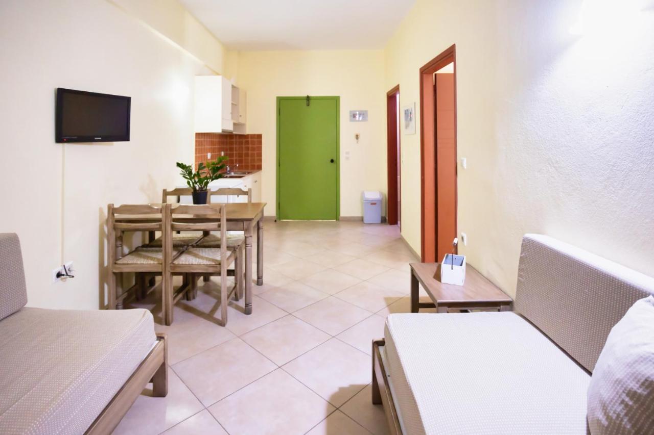 Daisy Hotel Apartments 레팀노 외부 사진