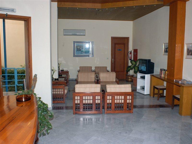 Daisy Hotel Apartments 레팀노 외부 사진