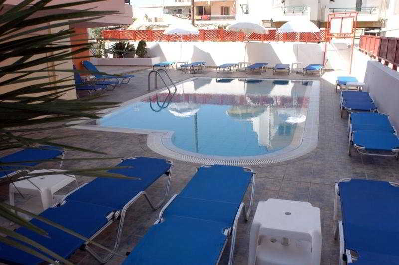 Daisy Hotel Apartments 레팀노 외부 사진